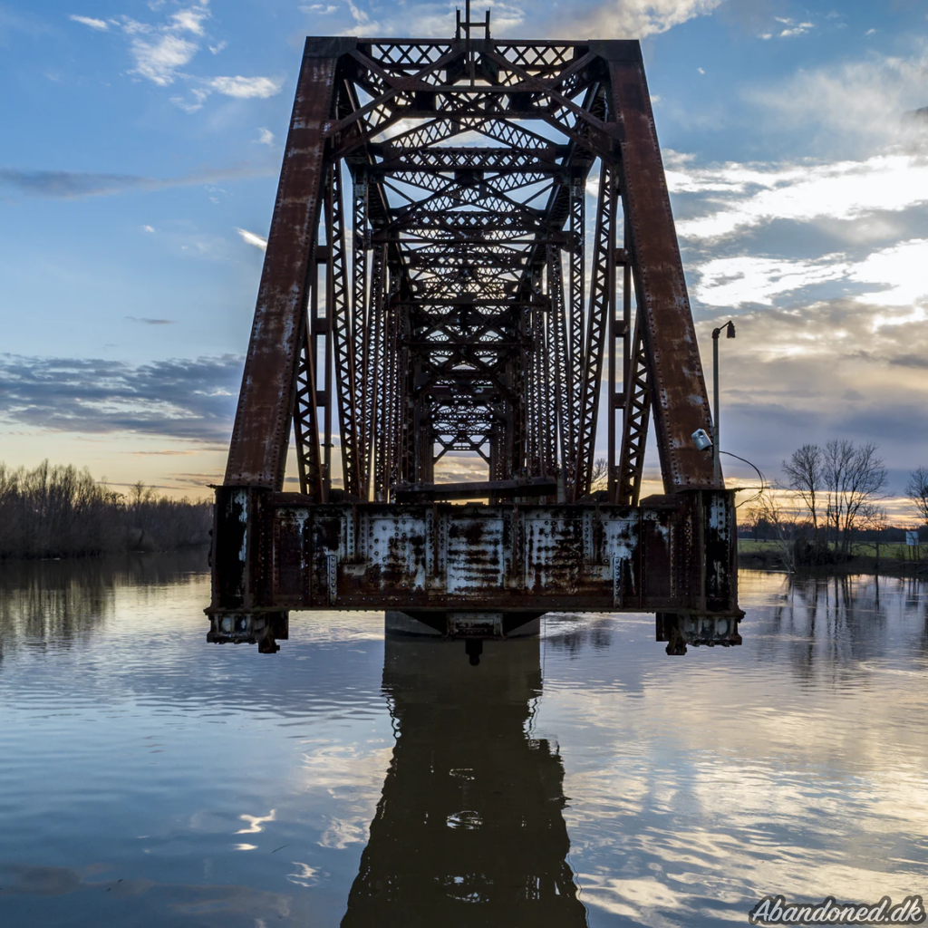 The 1944 Yazoo River Railroad Swing Bridge